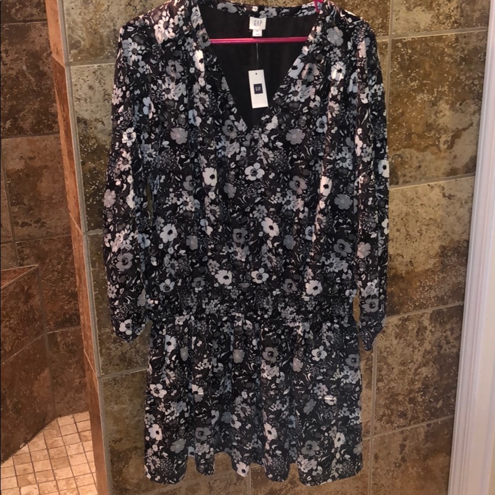 Gap black and white floral romper